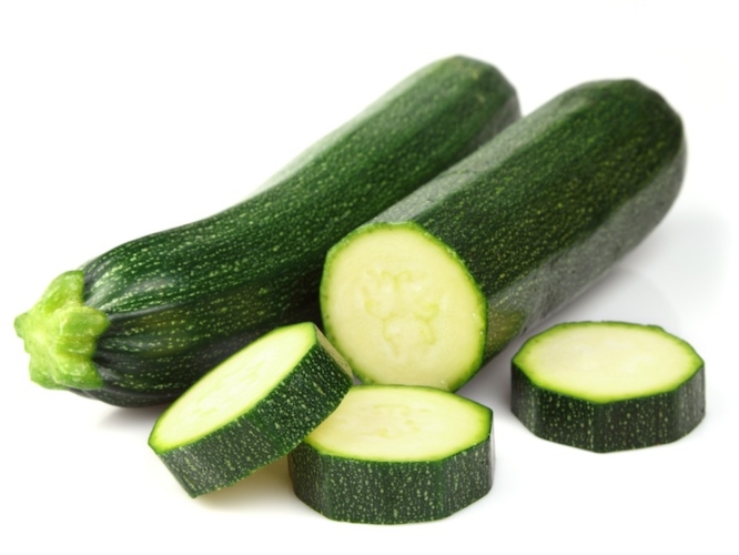 Zucchina verde 18-22 cm  Categoria II Origine Italia - cestello da 6 kg